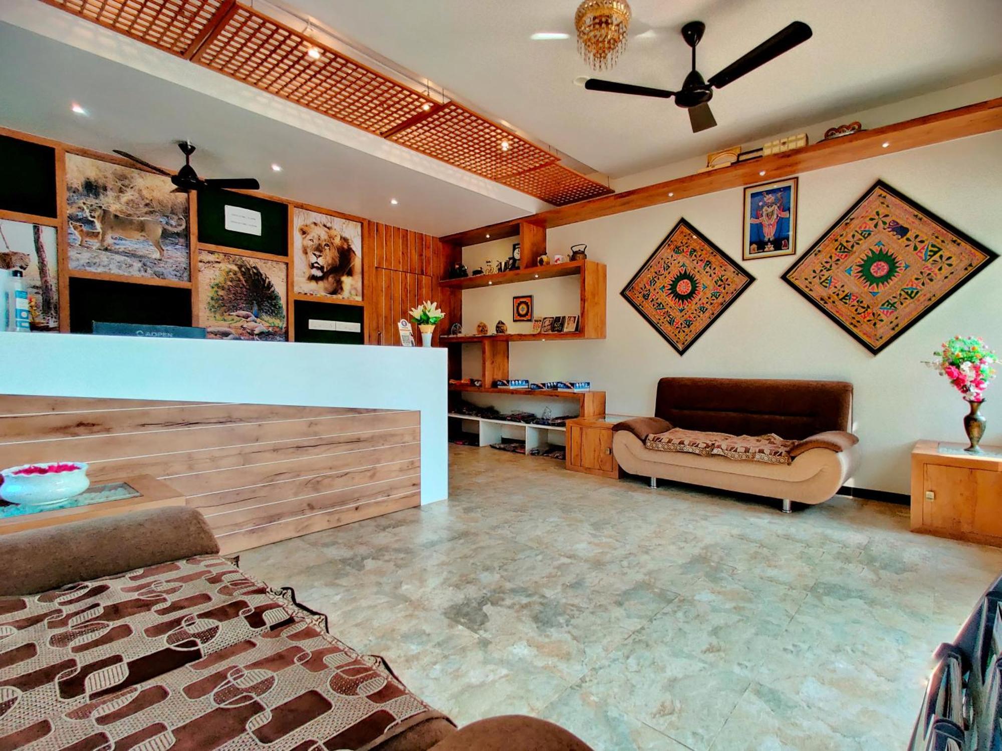 Lion Signature Family Resort Sasan Gir Extérieur photo