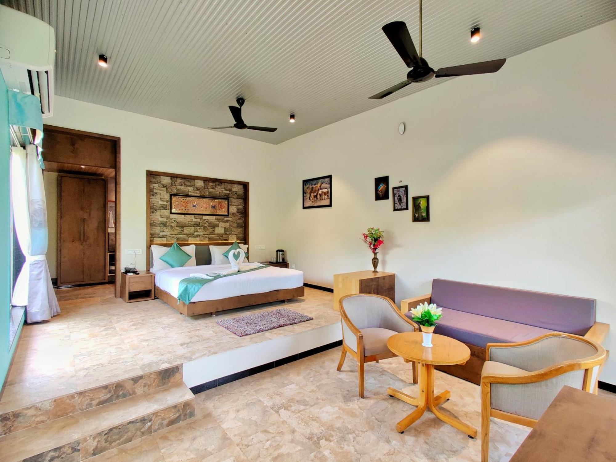 Lion Signature Family Resort Sasan Gir Extérieur photo